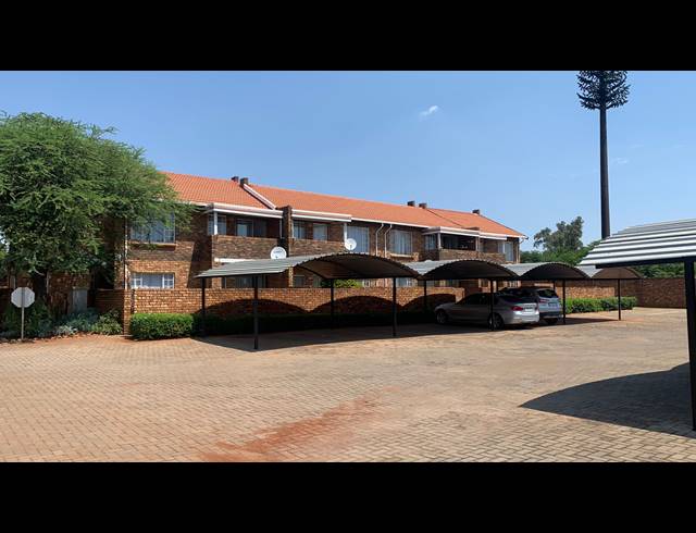 2 BEDROOM SECTIONAL TITLE FOR SALE IN CLARINA
